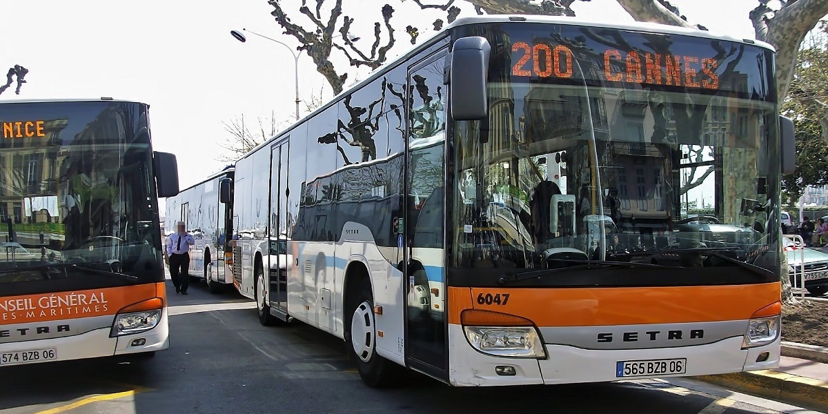 How to get from Nice airport to Cannes by bus