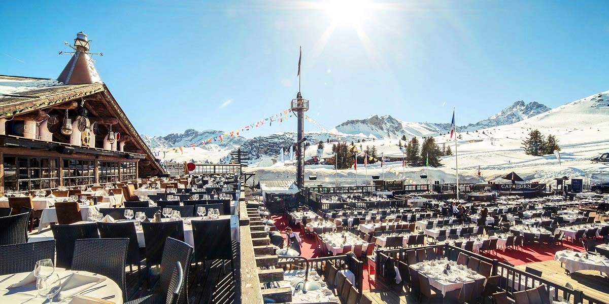 Restaurants and shops in Courchevel