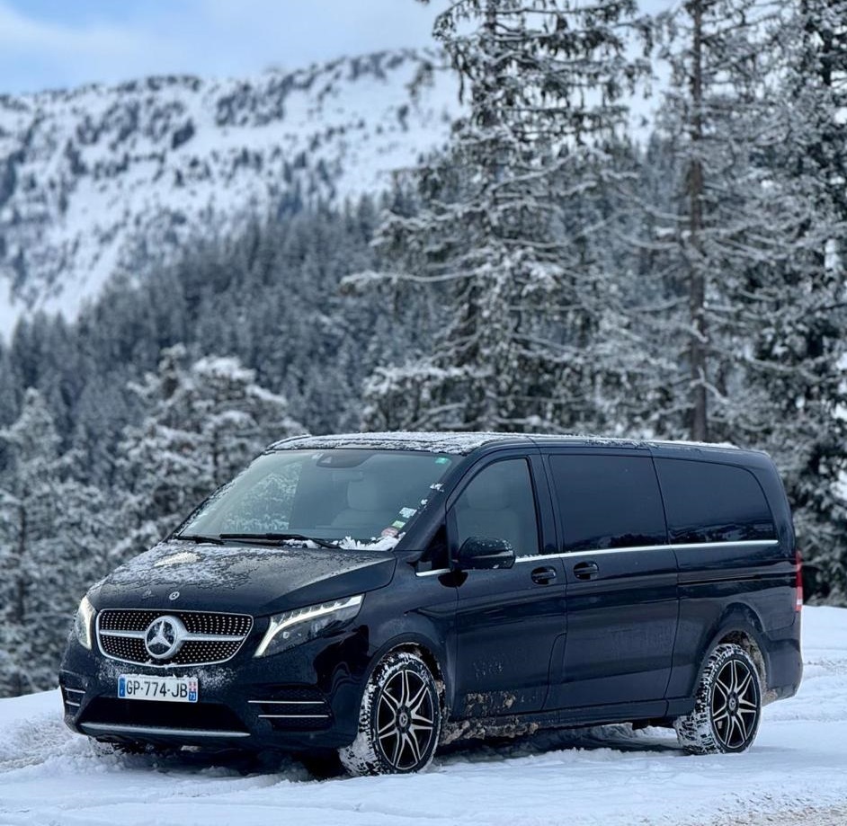 Getting by transfer from Geneva to Courchevel by Mercedes V class, very comfortable car