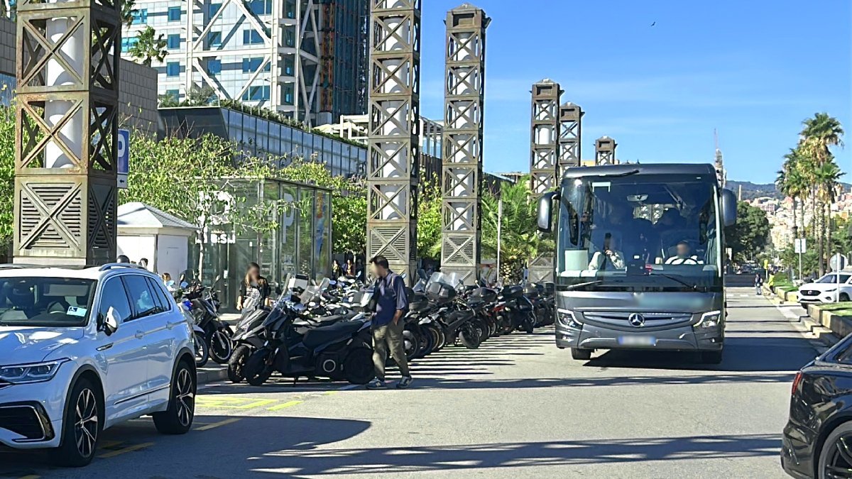 Bus waiting at Barcelona before departure to Salou