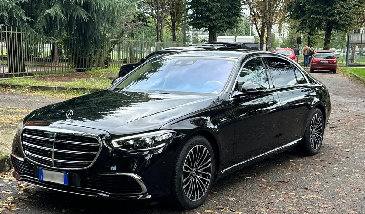 Choosing a car for transfer from Milan to Lugano