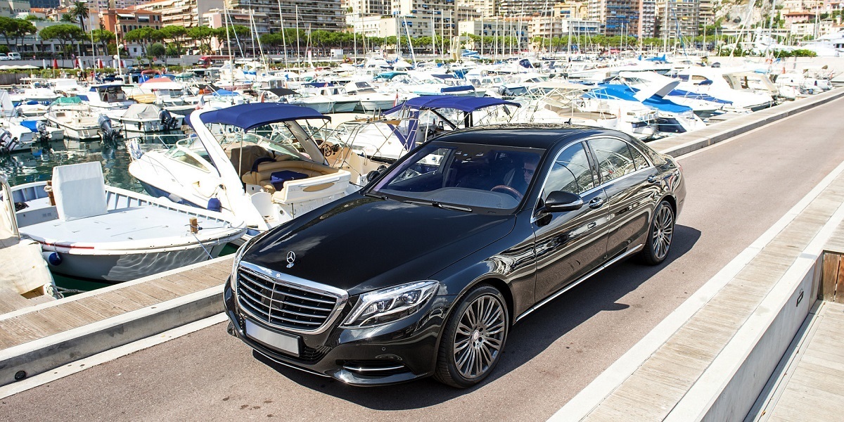 How to get from Nice to Cannes by transfer with a private driver.