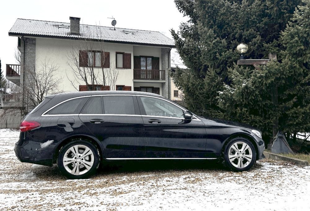 Mercedes C-class for comfortable transfer from Geneva airport to Chamonix