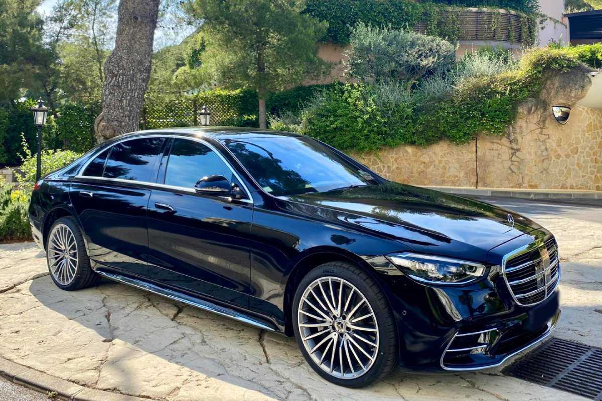 Mercedes S-Class luxury chauffeur car for premium transfer Nice to Saint-Tropez