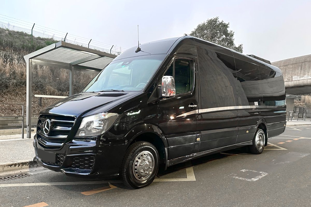 Mercedes Sprinter in Geneve for winter transfer