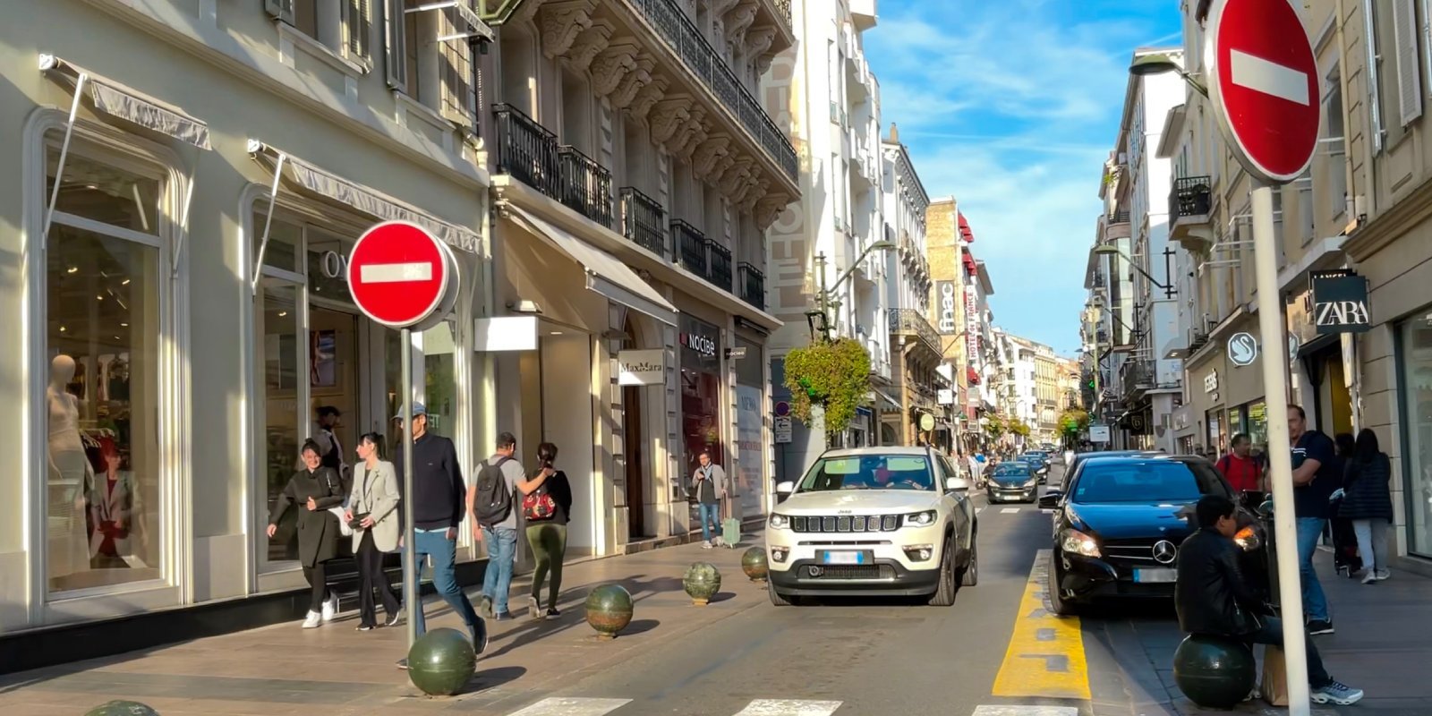 Taxi service from Nice to Cannes