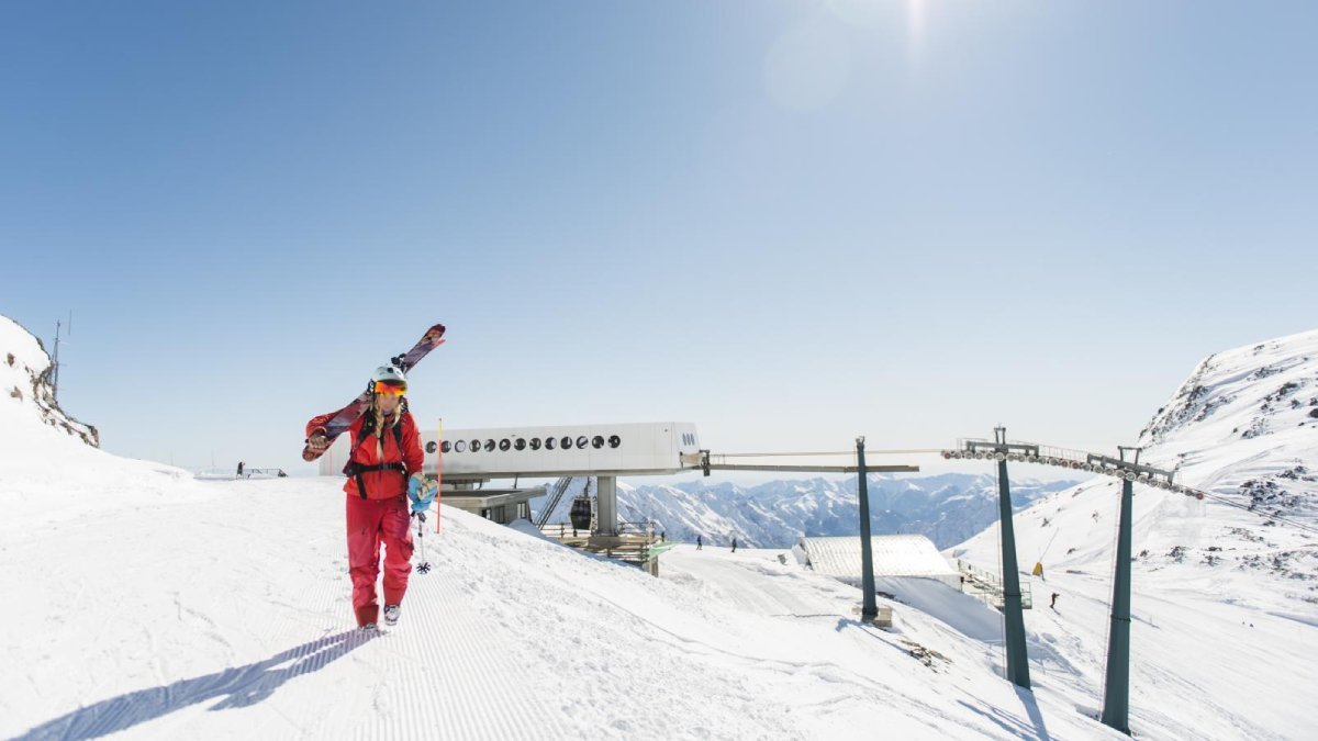 Individual winter transfer from Turin Airport to Champoluc