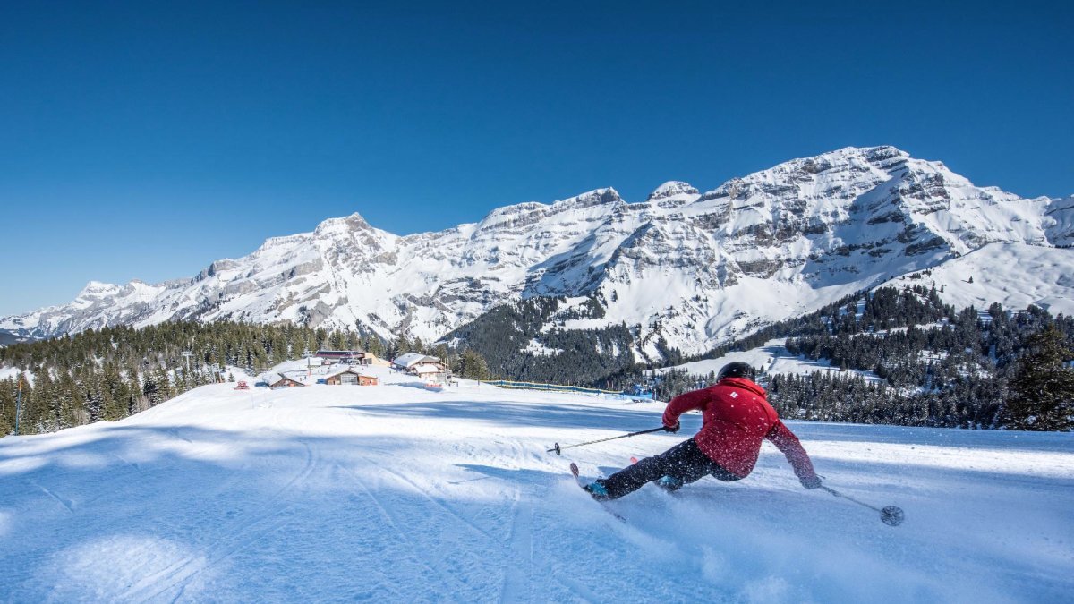 Private winter transfer from Geneva airport to Villars-sur-Ollon