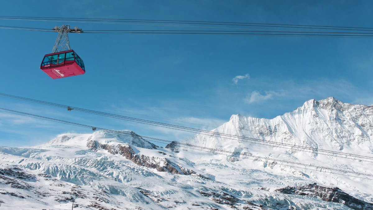 Private winter transfer from Milan to Saas-Fee