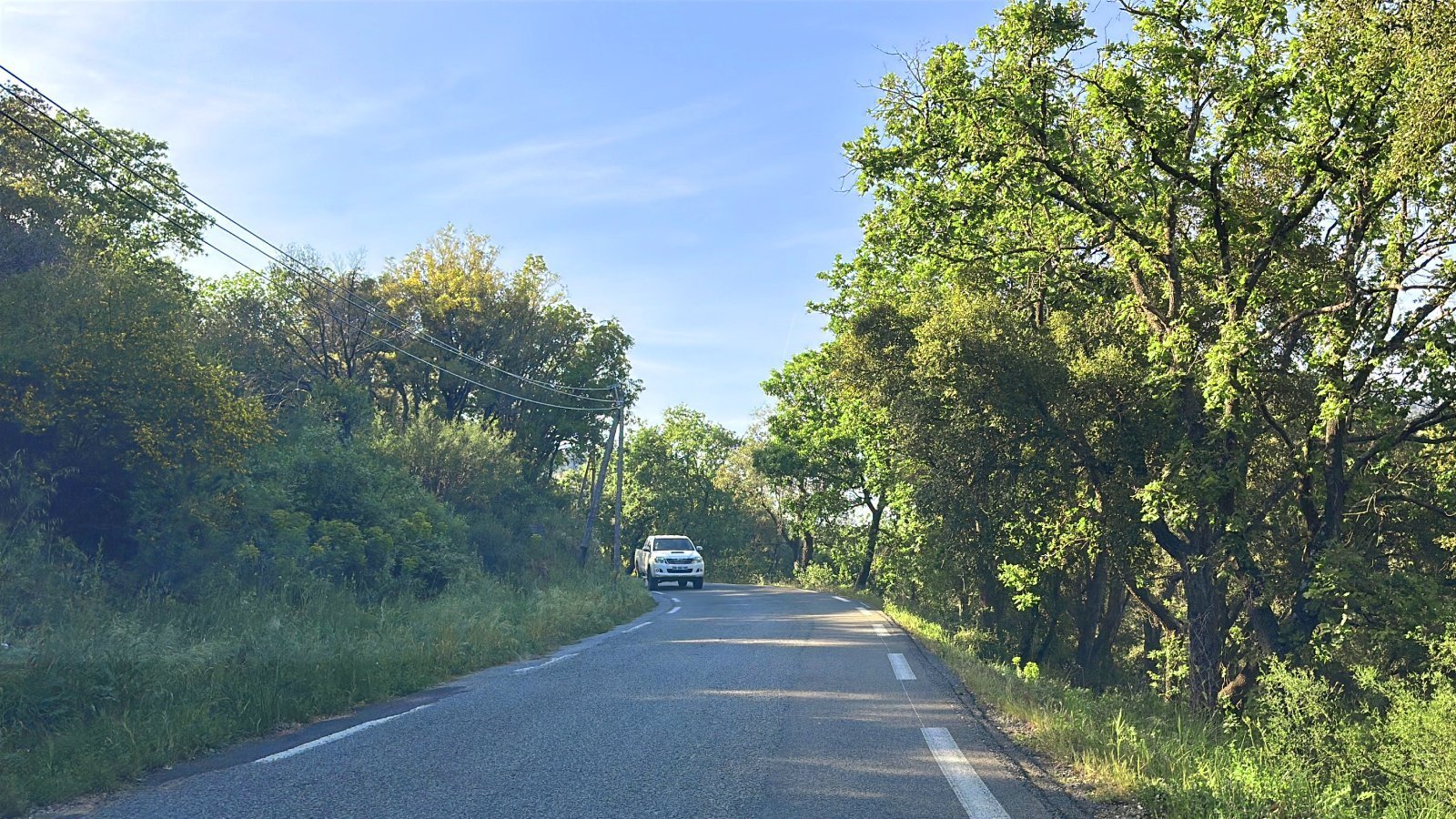 Detour road via Le Plan-de-la-Tour from St Tropez to Nice airport