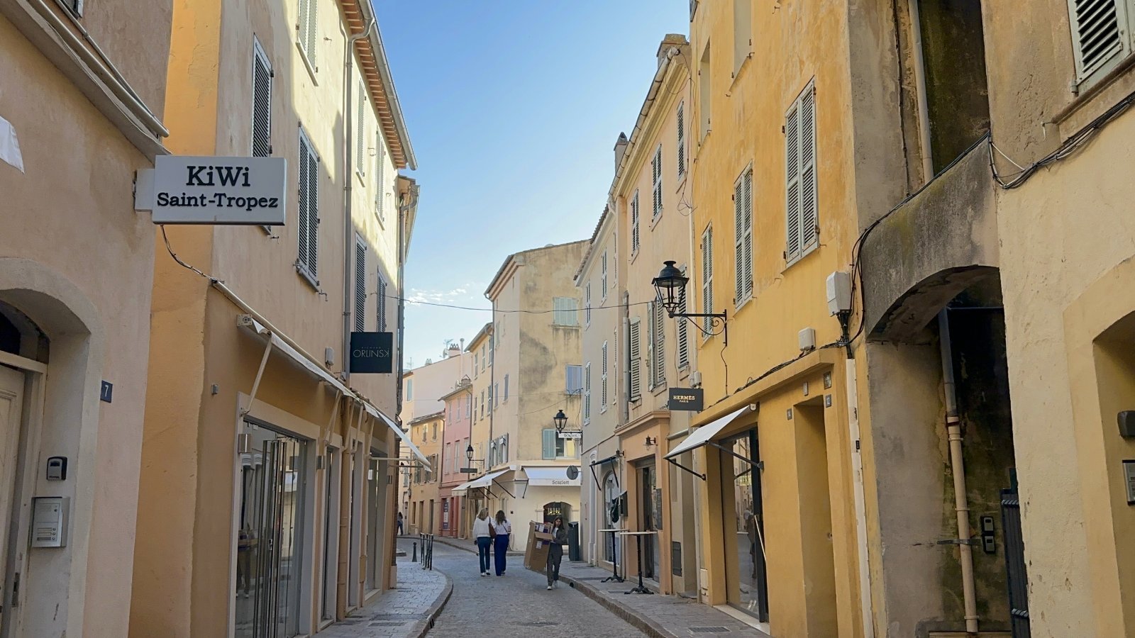 A street in the center of the old town of Saint-Tropez