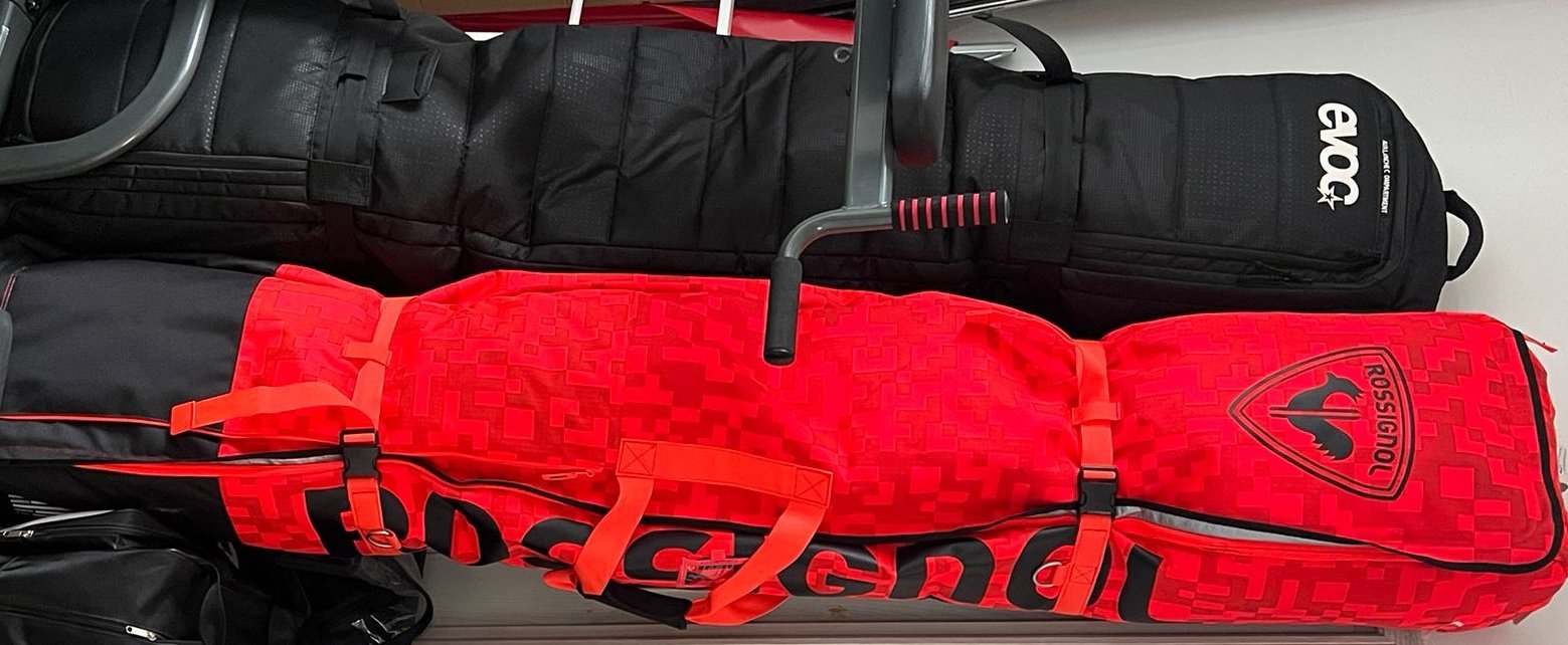 Ski and snowboard covers for taxi Milan - Saint Moritz