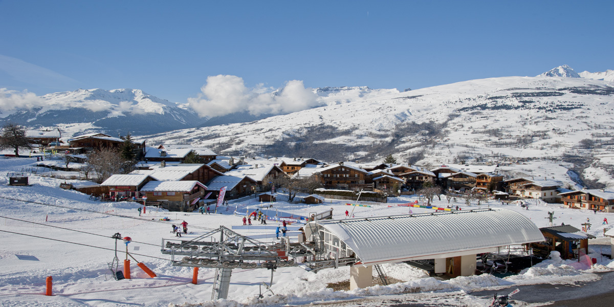 Book a taxi from Geneva airport to Les Coches