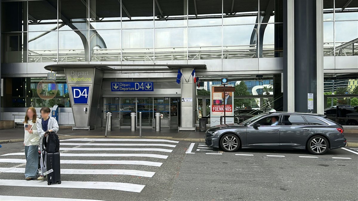 Official taxis waiting for passengers at Nice Airport for transfers to Cavalaire-sur-Mer
