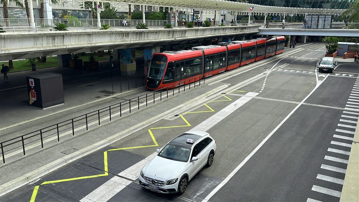 Official taxis waiting for passengers at Nice Airport for transfers to Sainte-Maxime