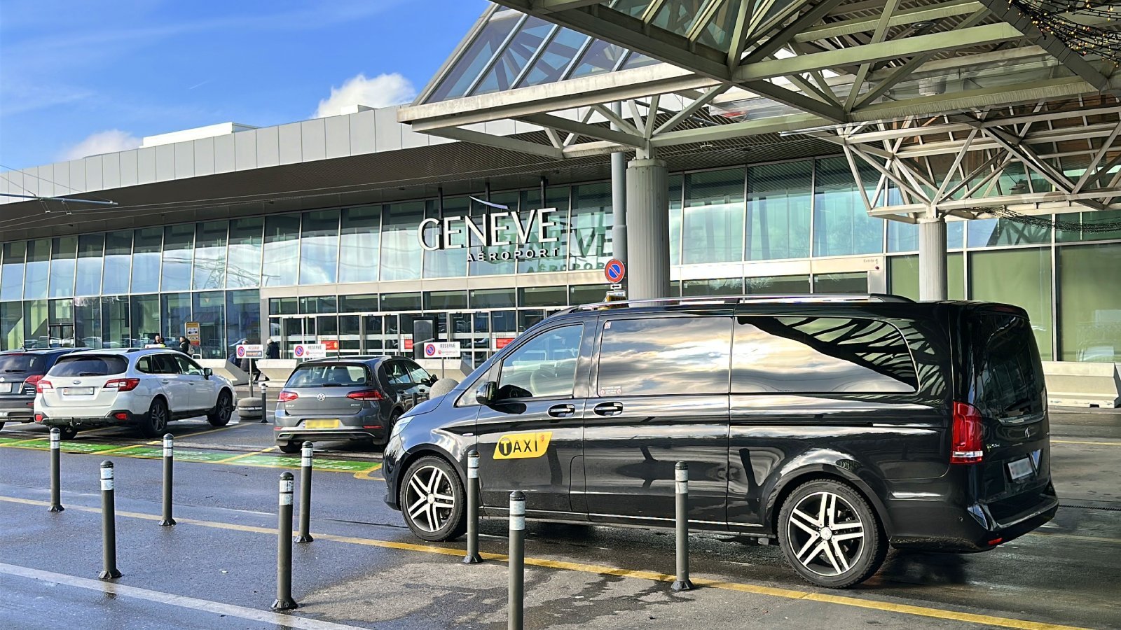Mercedes V-Class taxi van at Geneva Airport for group transfer to Courchevel