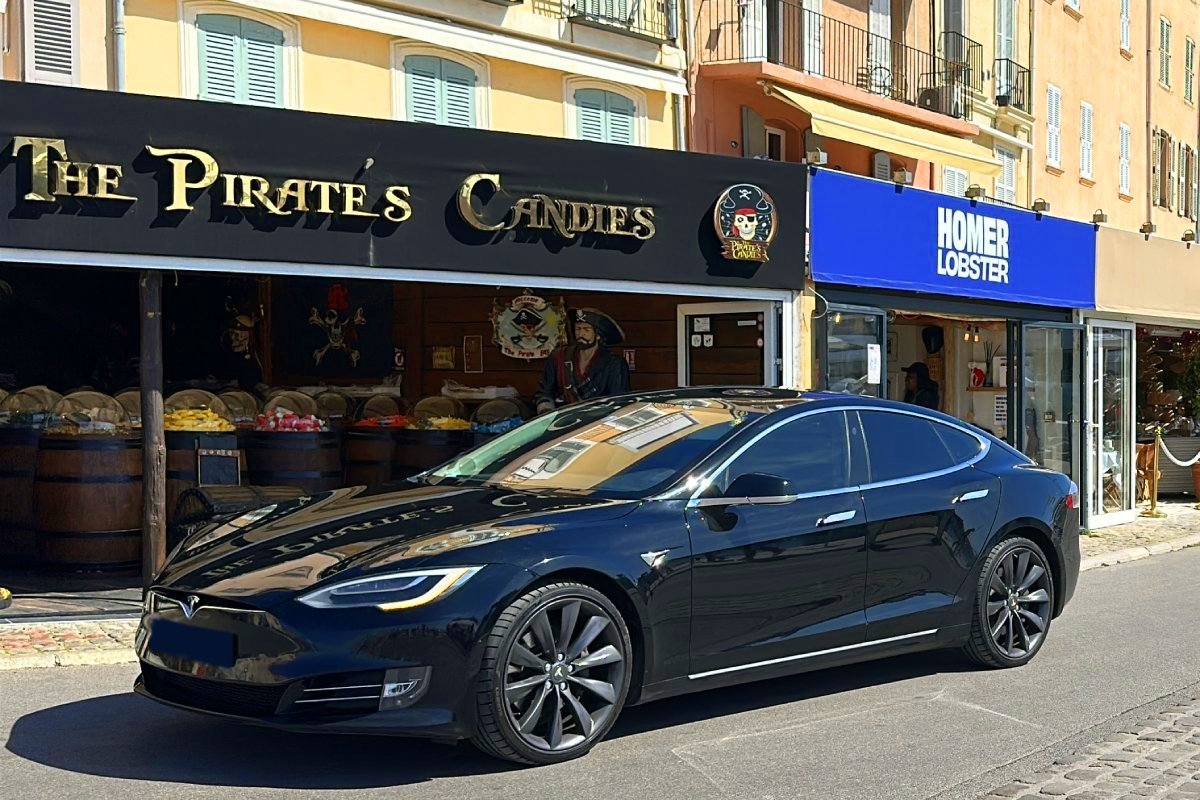 Tesla Model S electric car in Saint-Tropez for summer transfer