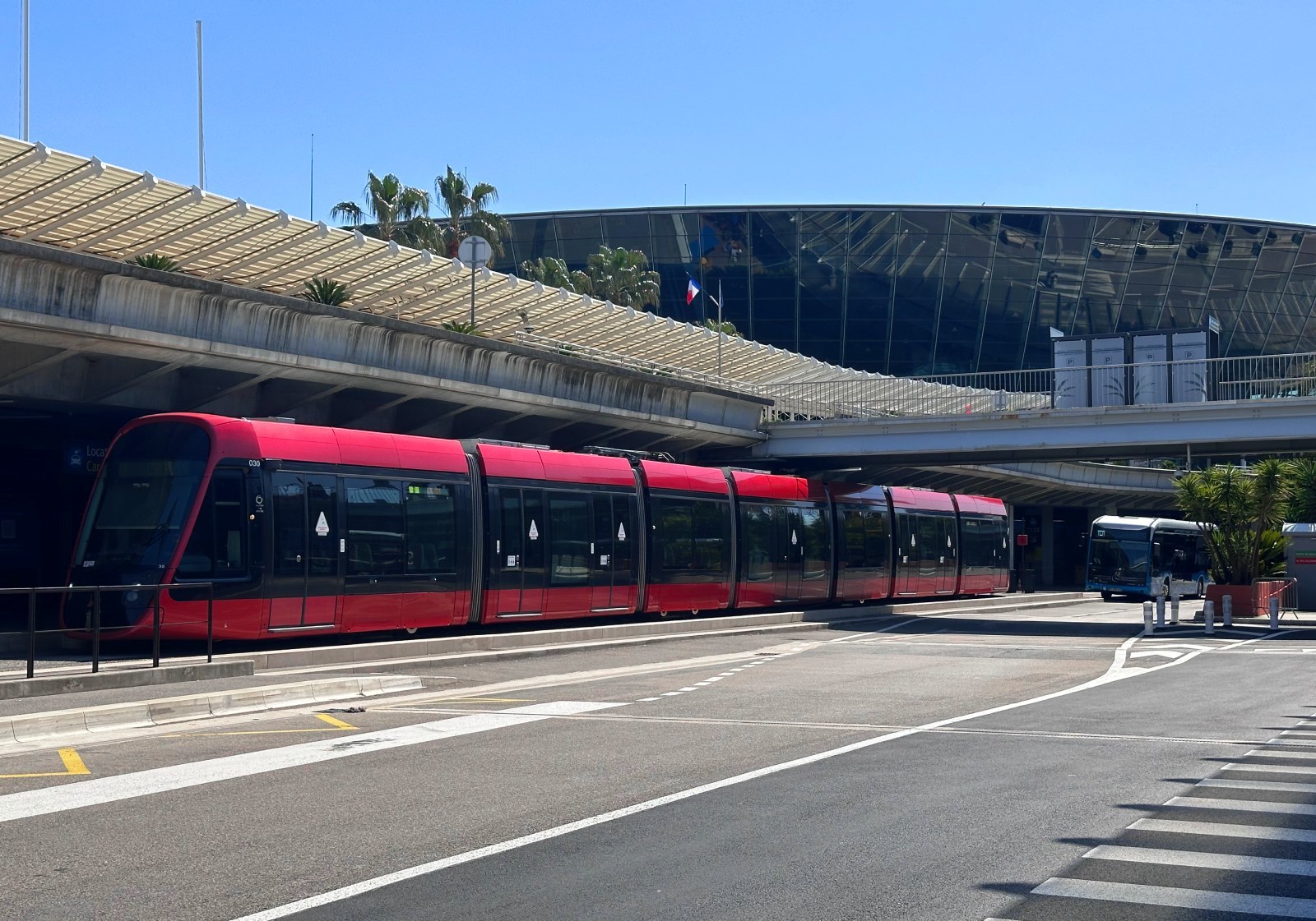 Tram L2 from airport to Nice train station