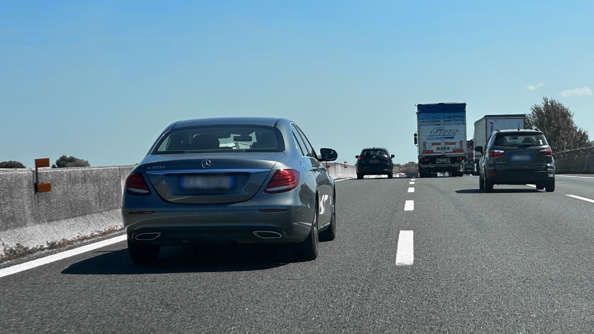 Car performs a transfer on the road from Linate Airport to Zermatt (Täsch)