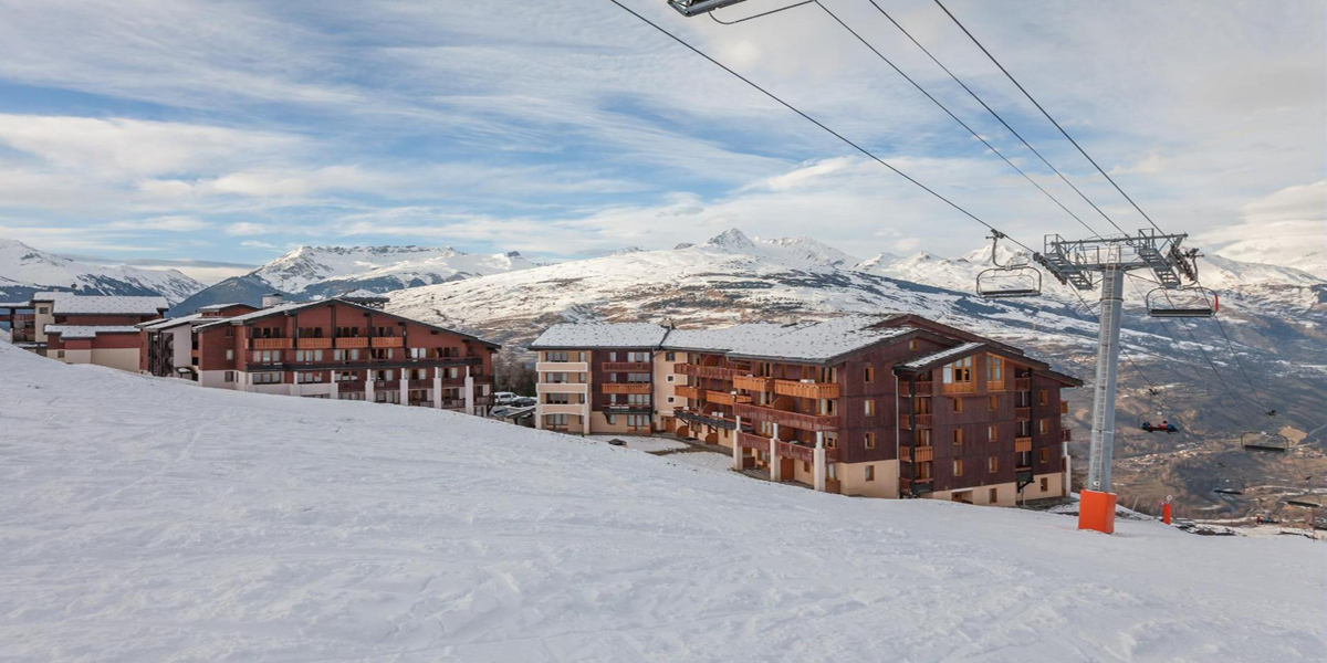 Book a private transfer from Geneva airport to Les Coches