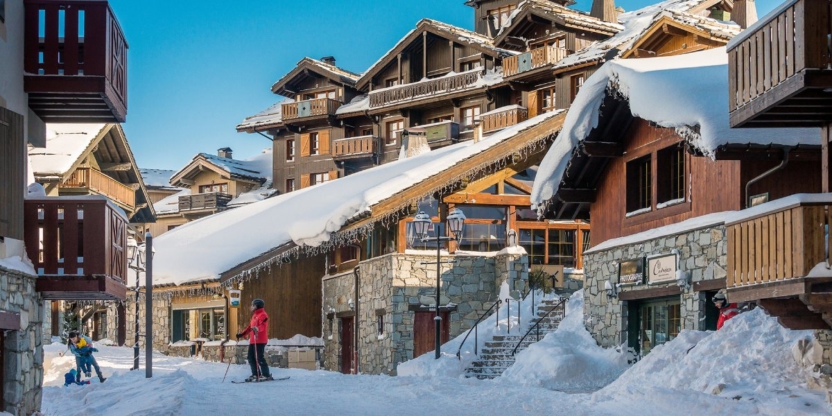 Book a private transfer from Geneva airport to Les Arcs Book a private transfer from Geneva airport to Les Arcs