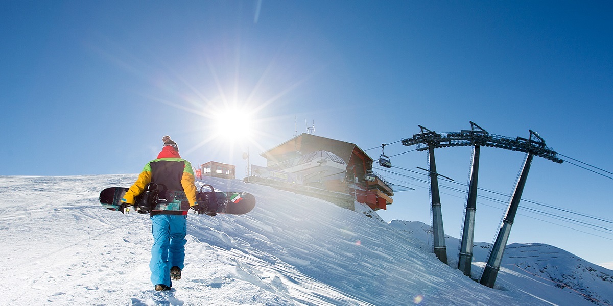 Book a private transfer from Milan airport Malpensa to Bormio