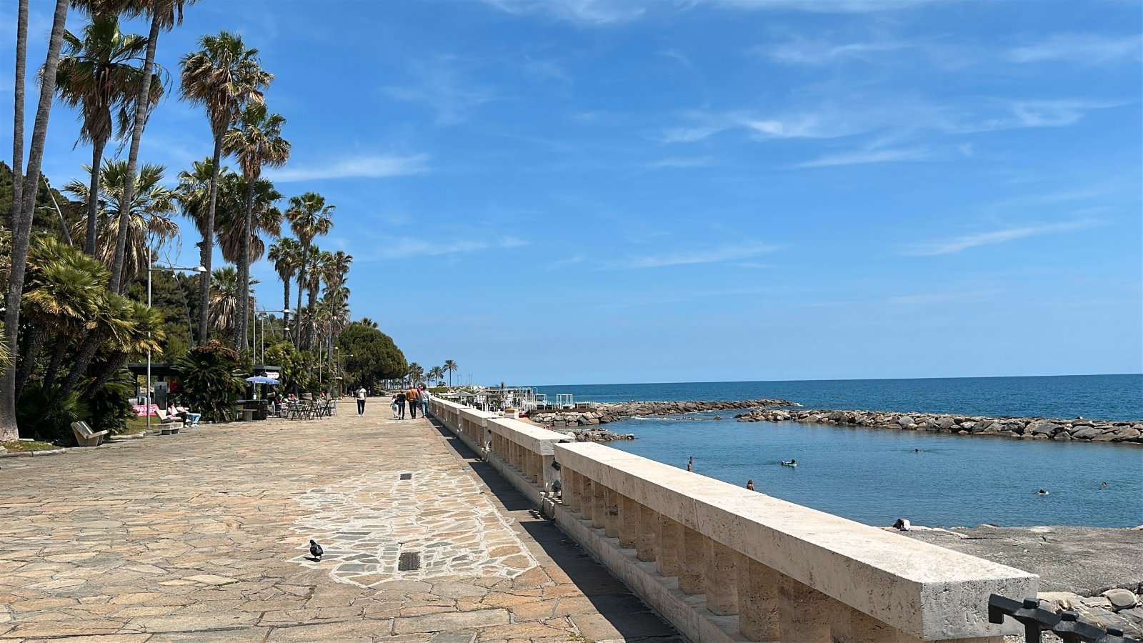 Private transfer by car from Milan to Imperia with a professional driver