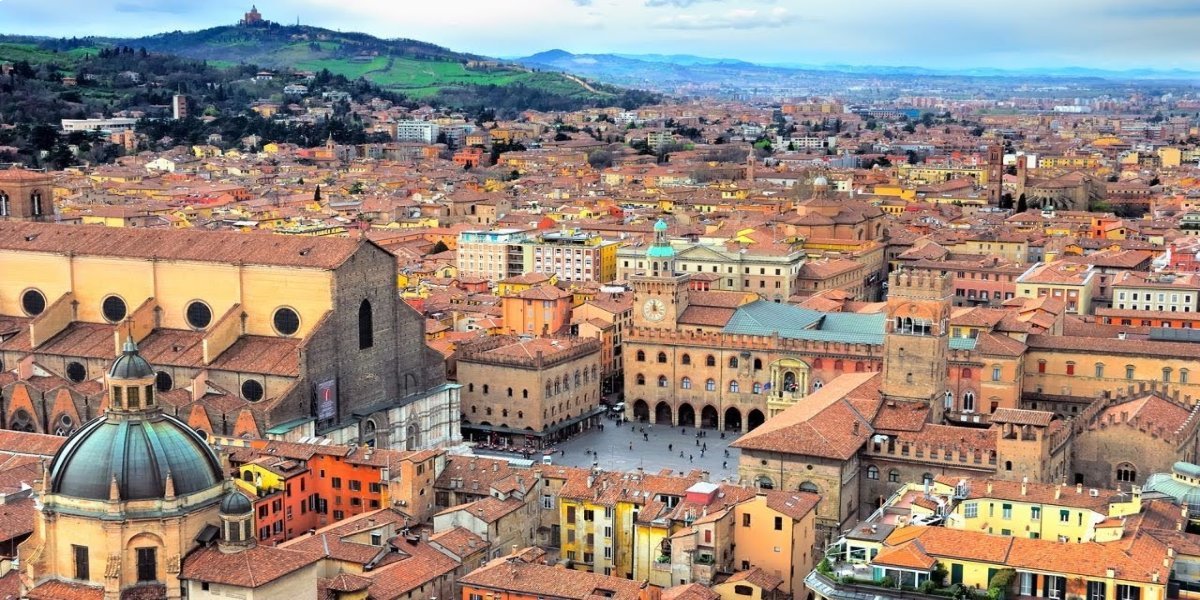 Book a private transfer from Milan airport Malpensa to Parma