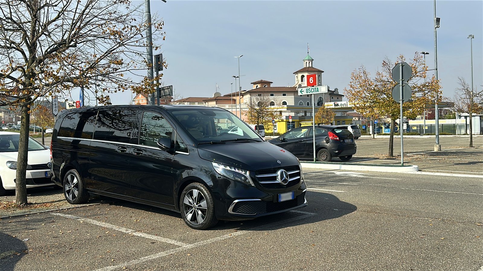 Mercedes driving from Milan to Serravalle Designer Outlet