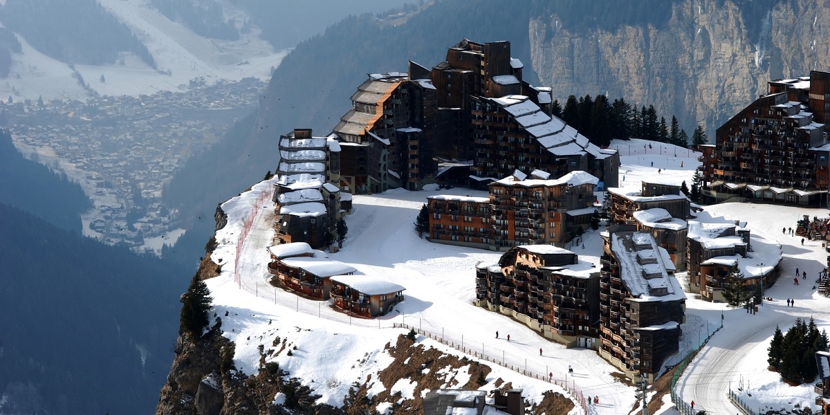 Book a private transfer from Geneva airport to Morzine Book a private transfer from Geneva airport to Morzine