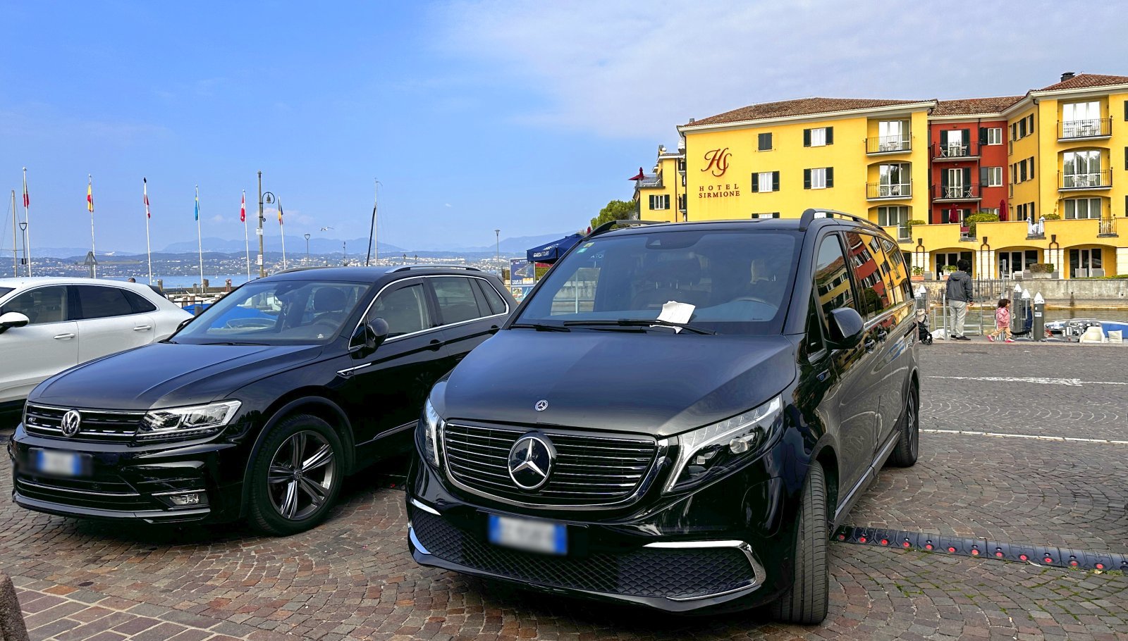 Different car classes available for transfer from Milan to Sirmione including sedan and minivan