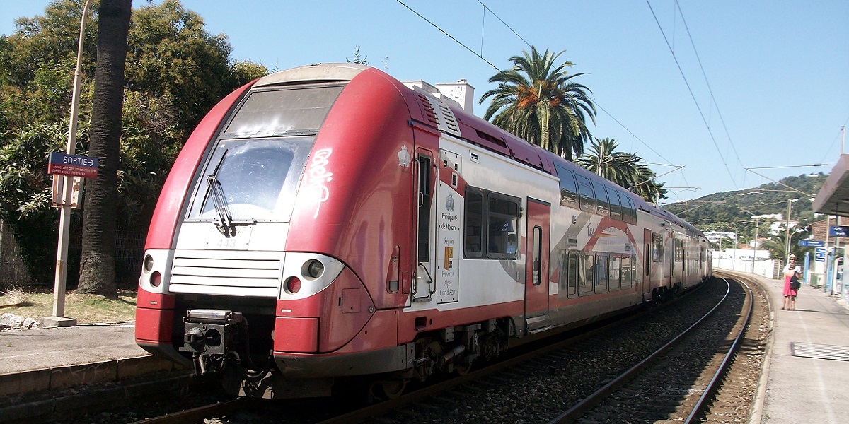 How to get from Nice to Monaco by train