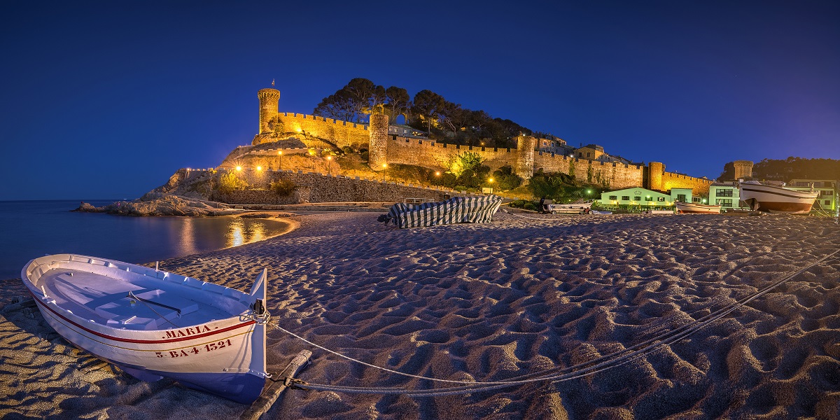 Taxi from Airport Barcelona to Tossa de Mar. English-speaking drivers